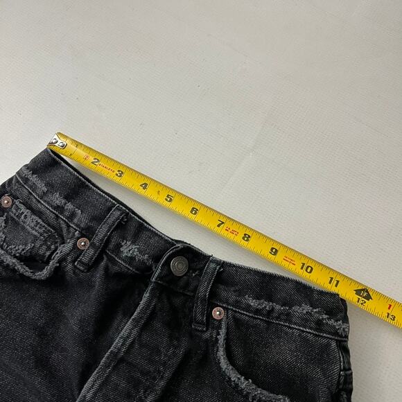 We The Free Black Jean Shorts Cut Off Button Fly Women Size 25 - Picture 3 of 8
